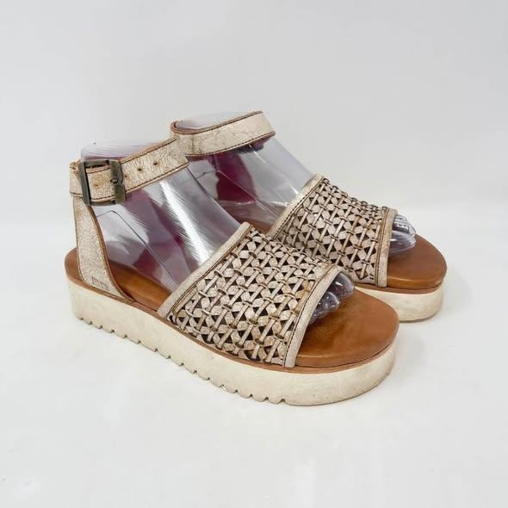 Bed Stu Brisa Sandals Wms 7.5 White Woven Leather Ankle Strap Boho Festival